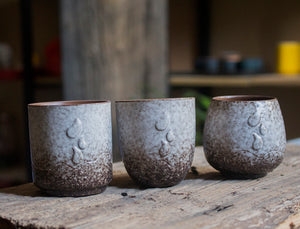 Open image in slideshow, Japanese Coarse Pottery Unique Tea Cup Set - Relaxation Studio
