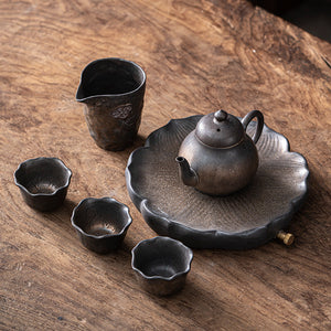 Open image in slideshow, B3- Gift Packaged Tea Set for Office and Home 6pcs Ceramic Tea Set Teapot with Teapot Stands
